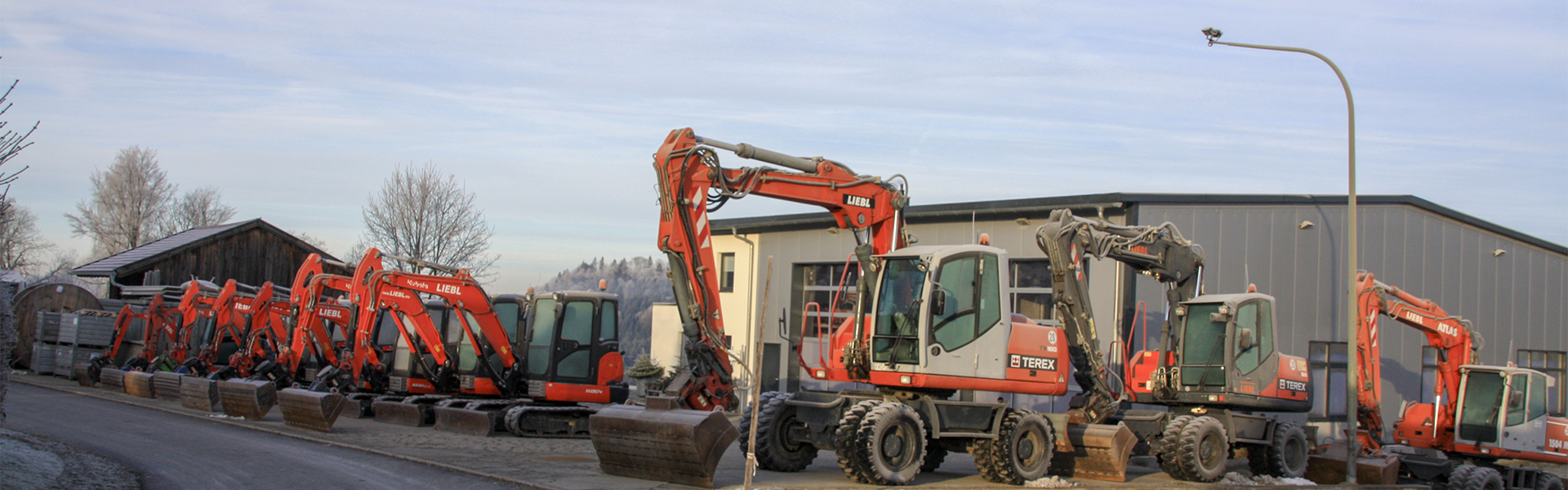 Fuhrpark - Bagger der Fa. Liebl Bau GmbH & Co. KG